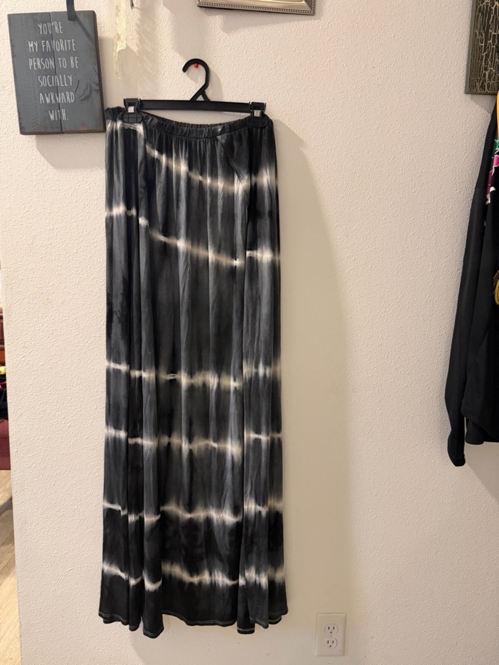 Black & White Tie-Dye Maxi Skirt